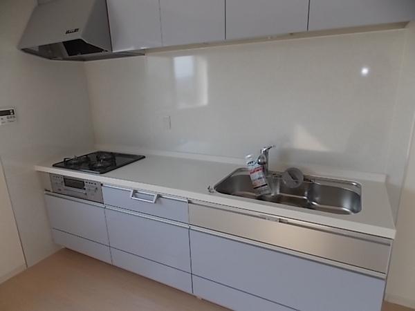Same specifications photo (kitchen). Popularity of easy-to-use system kitchen to wife ☆