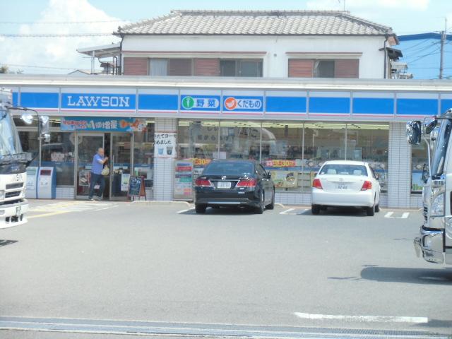 Convenience store. Lawson ・ 350m to Settsu Torikaikami shop