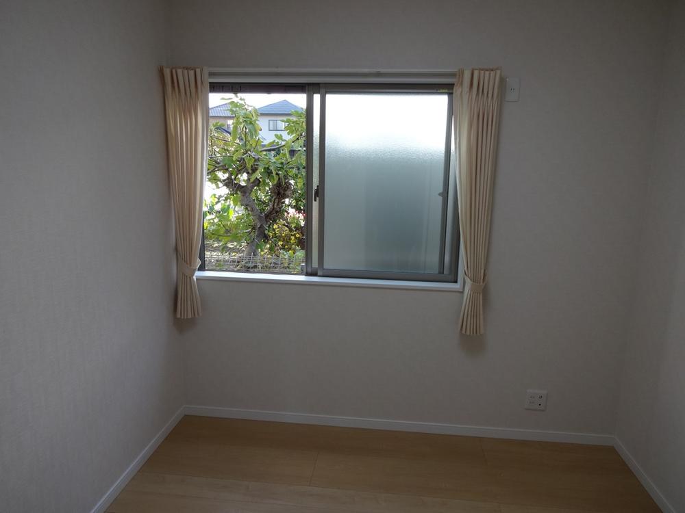 Non-living room. 1 Kaiyoshitsu 4.5 Pledge