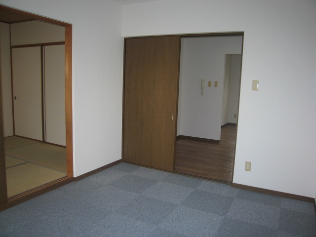 Other room space