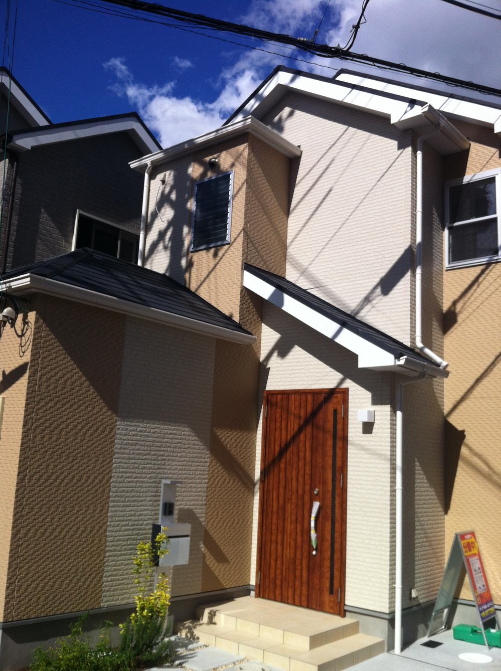 Local appearance photo. South is facing.