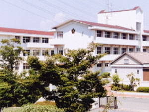 Primary school. Shijonawate 920m to stand Tahara elementary school (elementary school)