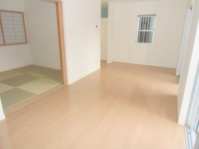 Living. LDK is a spacious 15 Pledge