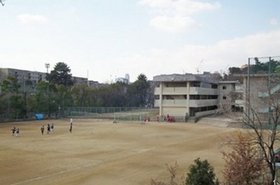 Junior high school. Takanodai 1000m until junior high school (junior high school)
