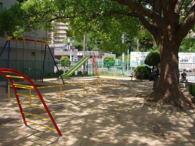 Other local. Is a park adjacent to the apartment. In the gentle sunshine filtering through foliage, Would you how to be played with the children.