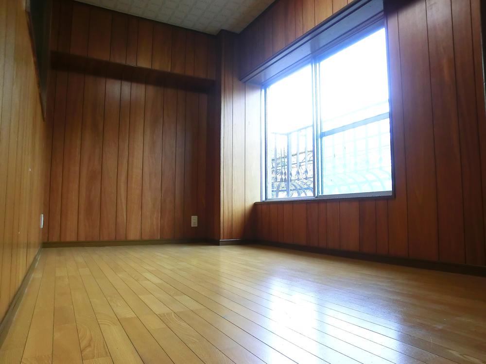 Non-living room