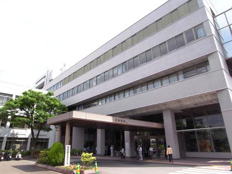 Government office. 880m to Suita City Hall