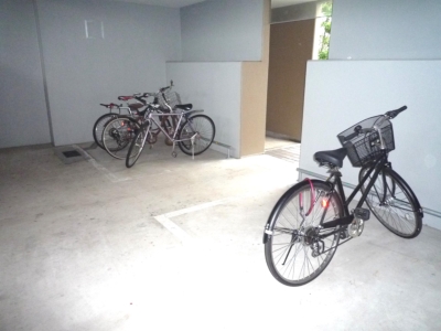 Other common areas. Also solid bicycle parking! There is also parking! 