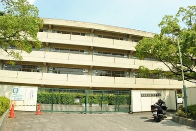 Junior high school. Minamisenri 465m until junior high school (junior high school)