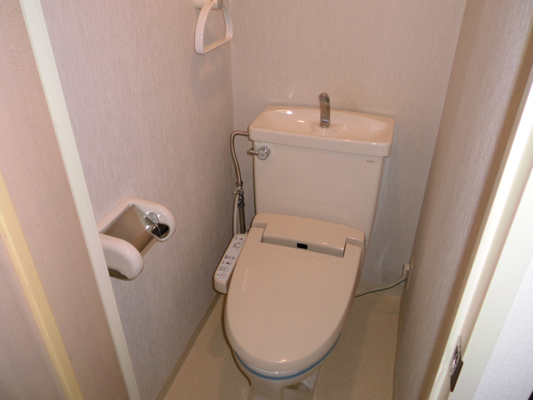 Toilet. WC ・ Washlet is installed, We established! 