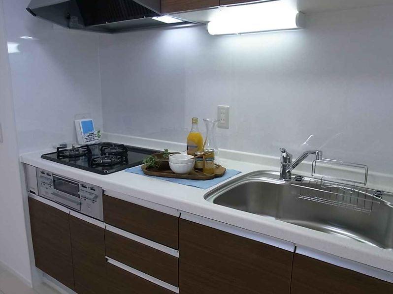 Kitchen. Indoor (September 2013) Shooting