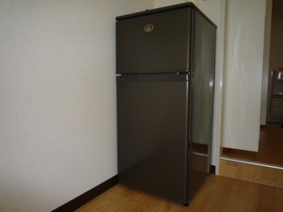 Other Equipment. A refrigerator of a two-door, This equipment! It is profitable! ! 