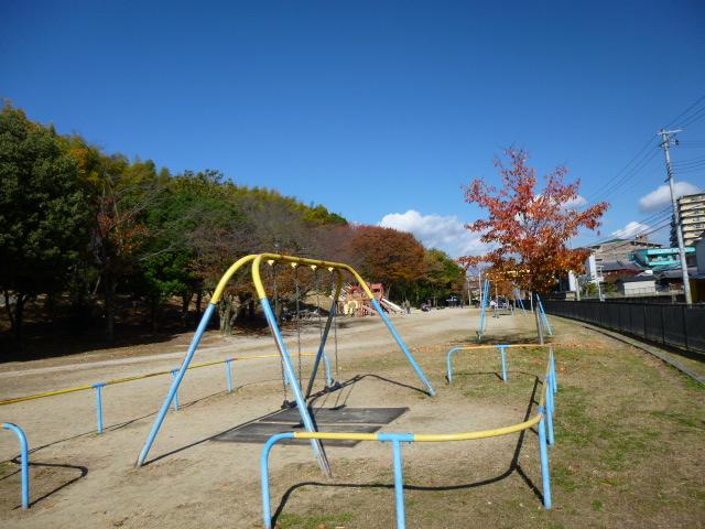 park. 300m to parkland