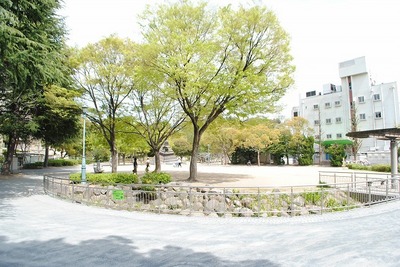 park. 15m to Katayama park (park)