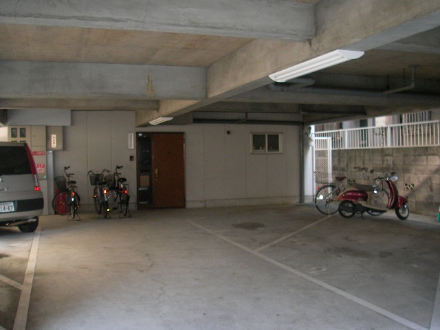 Parking lot