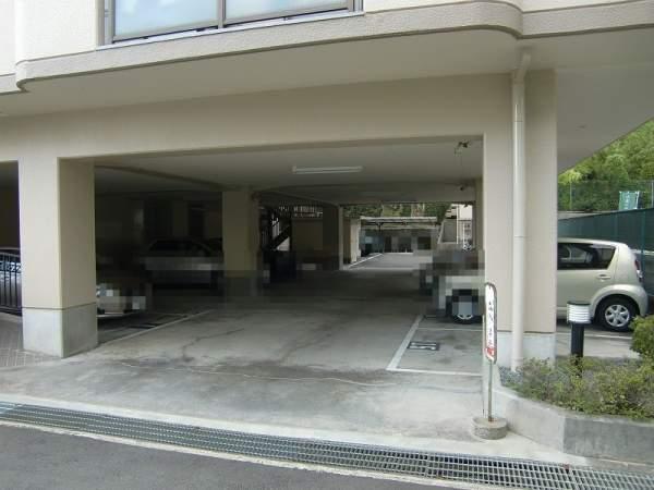 Parking lot