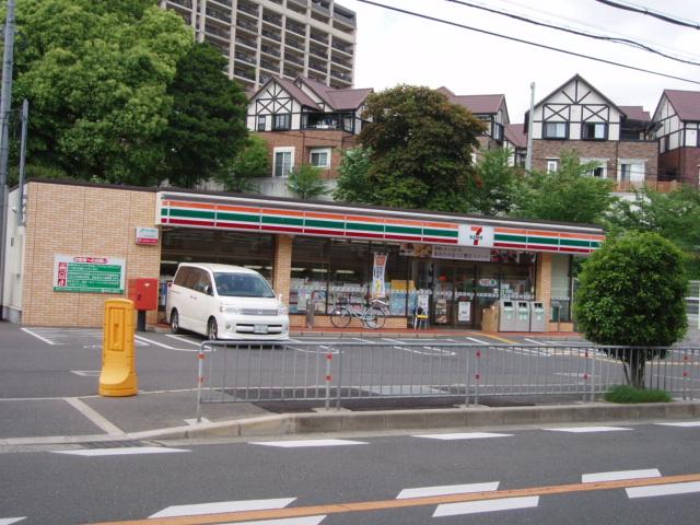 Convenience store. 240m to Seven-Eleven Suita Shin'ashiyakami shop