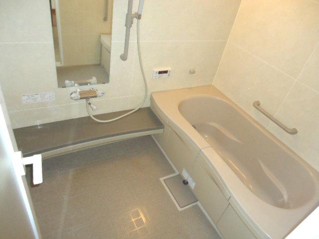 Bathroom. 1620 size