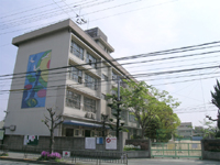Primary school. 507m to Toyonaka Municipal Ozone elementary school (elementary school)