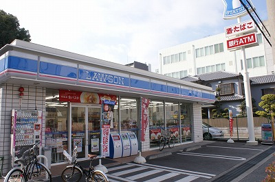 Convenience store. 1067m until Lawson Senriyamamatsugaoka store (convenience store)