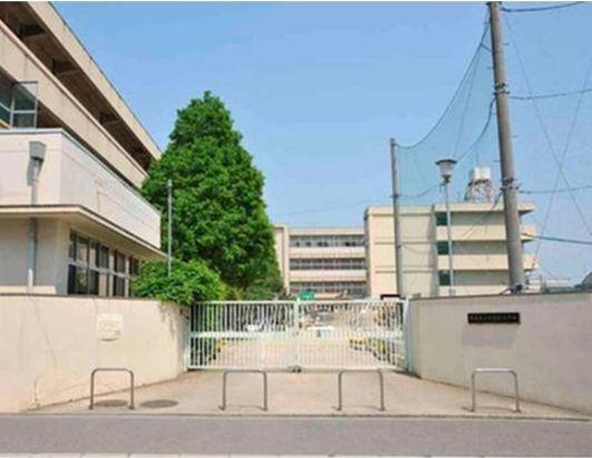 Primary school. 802m to Suita Municipal Suita Minami Elementary School