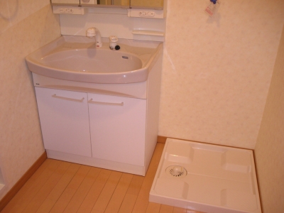 Washroom. Shampoo dresser ・ Indoor Pan
