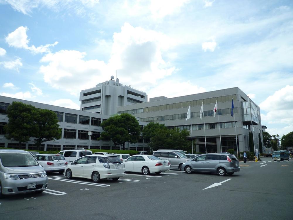 Government office. 653m to Suita City Hall