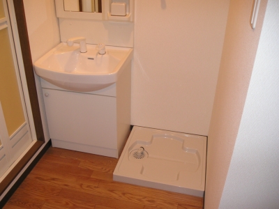 Washroom. Undressing space is also a firm, Also leads the morning of dressing and water around! 