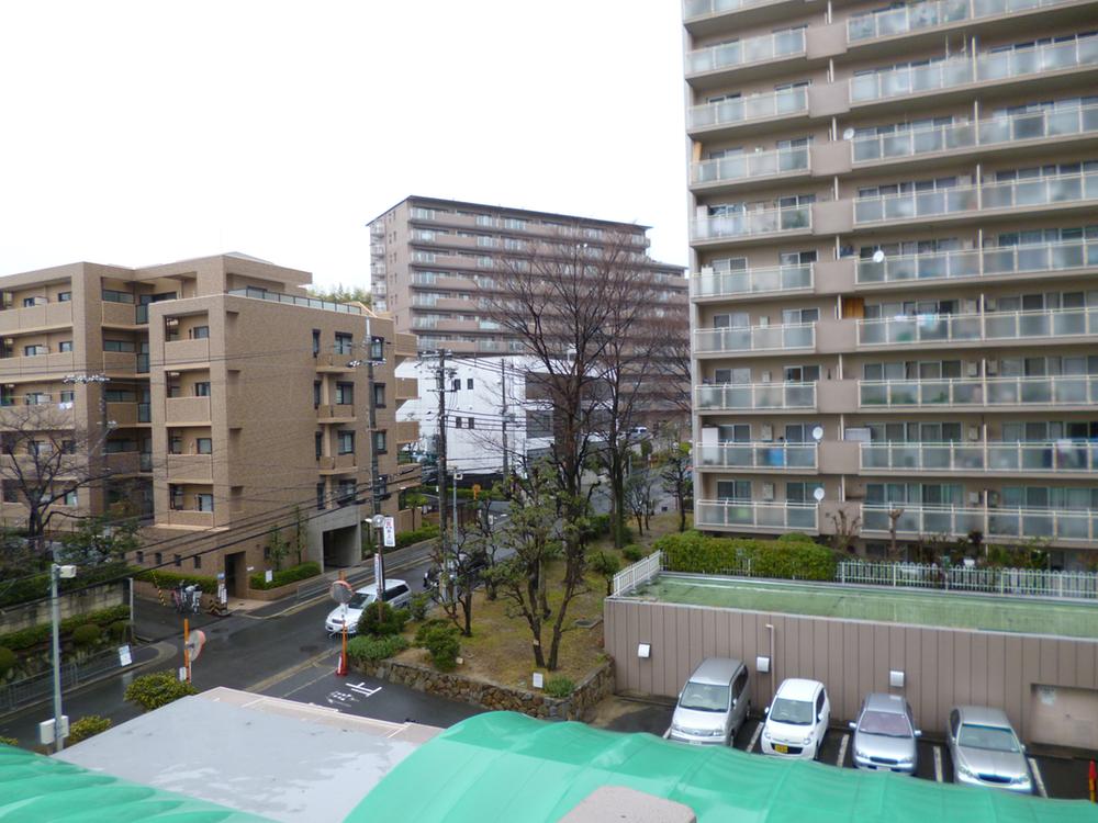 View photos from the dwelling unit. View from Western-style