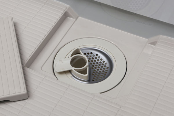 Bathing-wash room.  [Swish swish and clean the drain outlet] Hard dirt with a fluorine-based special coating, The new shape of the hair catcher has been adopted (same specifications)