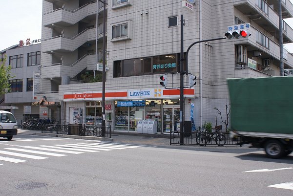 Convenience store. 553m until Lawson Suita Minamikanada store (convenience store)