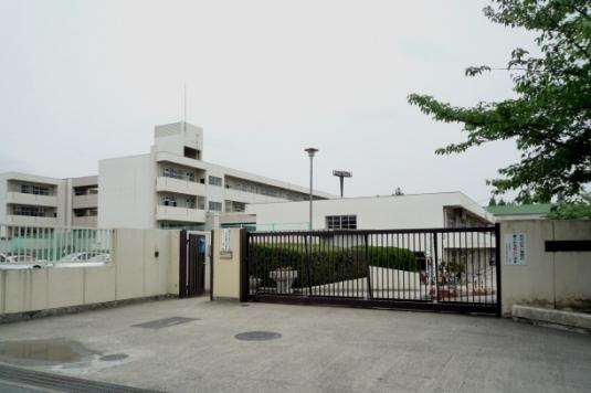 Junior high school. 1119m to Suita City Katayama Junior High School