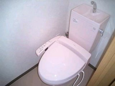 Toilet. Bidet with toilet.