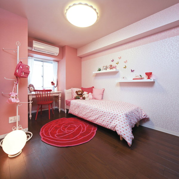 Interior.  [Western-style (2)] There is a spacious breadth was also put a bed and a desk Western-style (2) in the children's room. You can take advantage of the multi-purpose, such as a hobby room or study (G type model room)