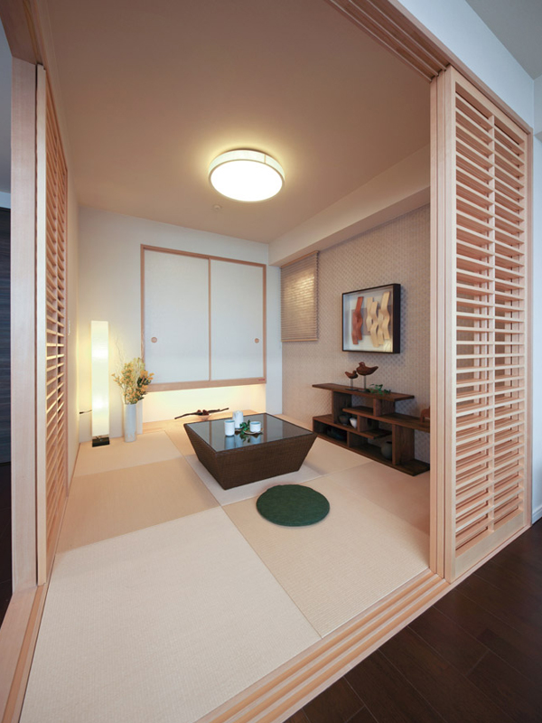 Interior.  [Japanese-style room] Modern taste Japanese-style decor Ryukyu tatami. Closet Okeru closed a futon for visitors have been installed (G type model room)