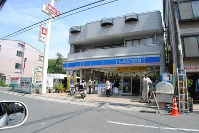 Convenience store. 20m to Lawson (convenience store)