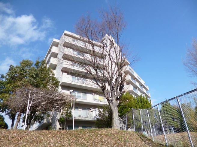 Local appearance photo. Management situation also be firm, It is the apartment of a very good state as a used apartment!