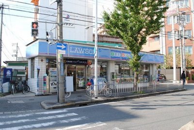 Convenience store. 402m until Lawson (convenience store)