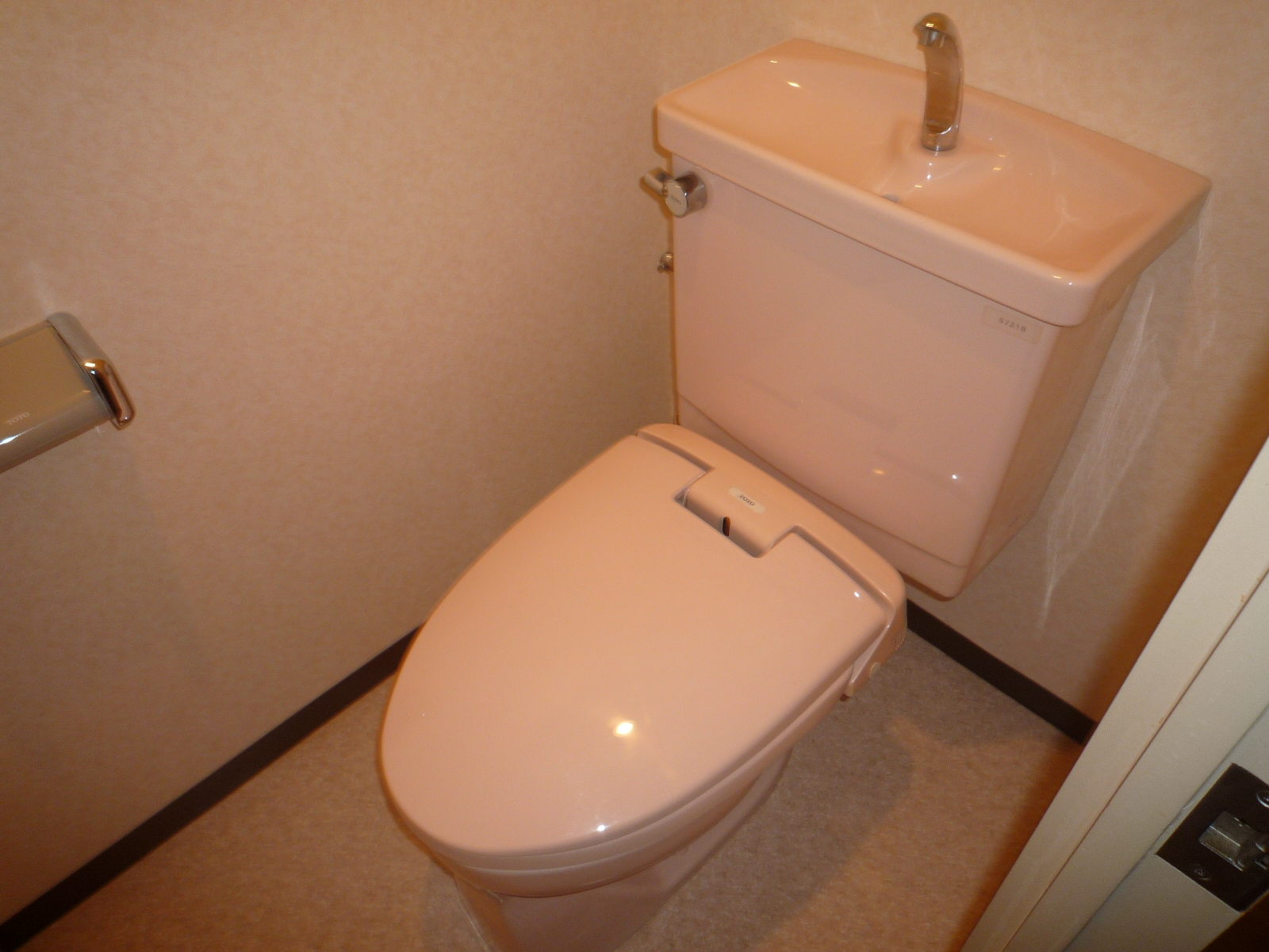 Toilet. Washlet equipped! It is one of the happy facility! ! 