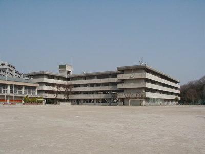 Primary school. Nishiyamada elementary school