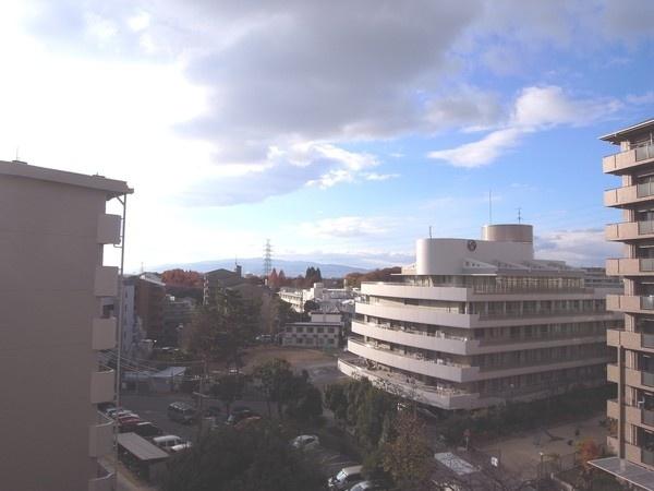 View photos from the dwelling unit. View from the site (December 2013) Shooting