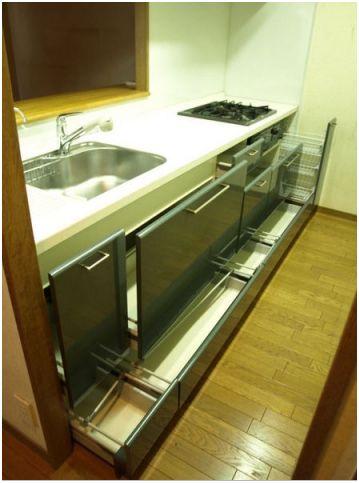 Kitchen. ◆ Excellent storage capacity of kitchen space