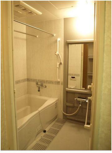 Bathroom. Indoor (11 May 2013) Shooting