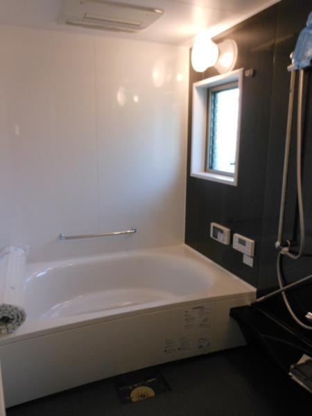 Bathroom. ■ bathroom ■ 1 tsubo or more of the spacious bathroom