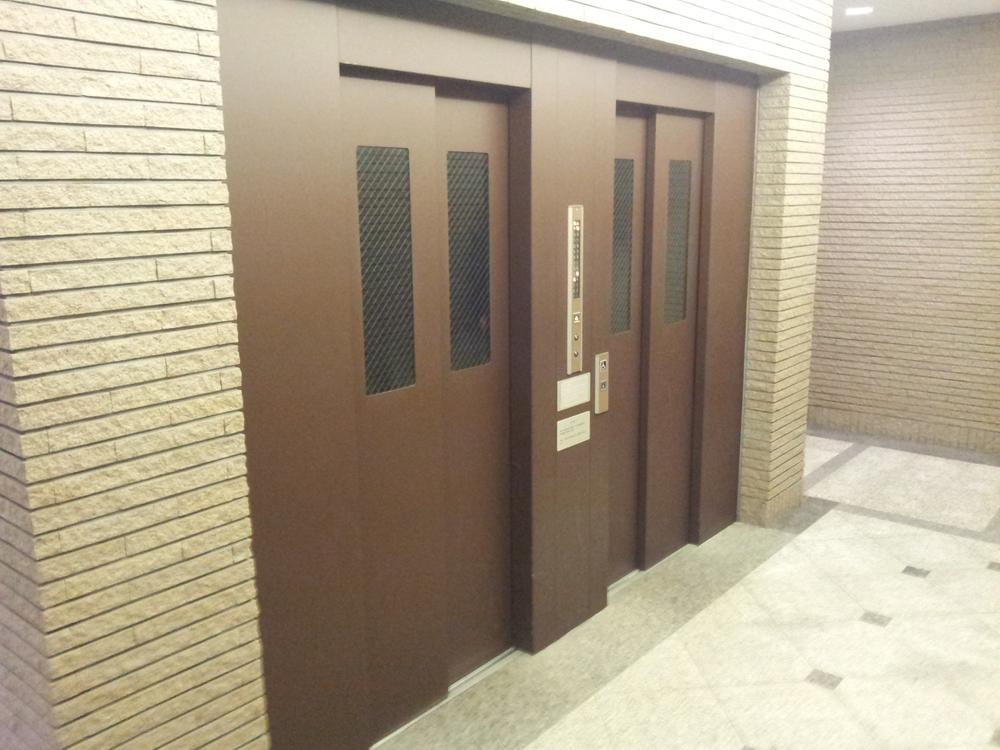 lobby. Common areas (EV ago)