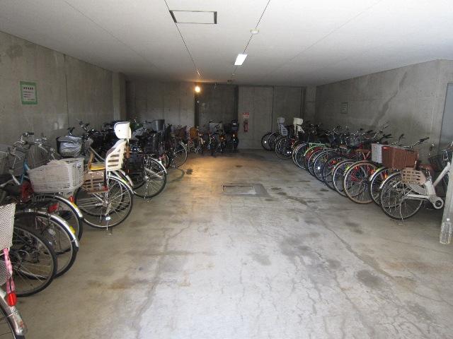 Other common areas. Place for storing bicycles