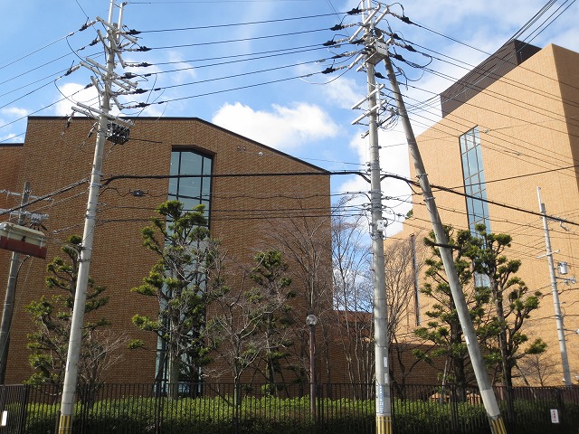 University ・ Junior college. Osaka Gakuin University (University of ・ 950m up to junior college)