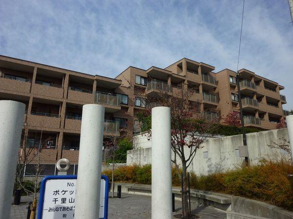 Suita, Osaka Prefecture Yamadanishi 1