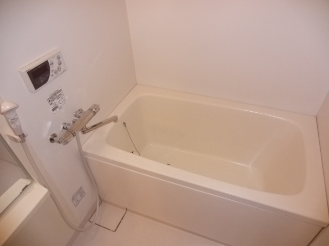 Bath. Bathtub ・ Faucet replaced. It is with add cook function