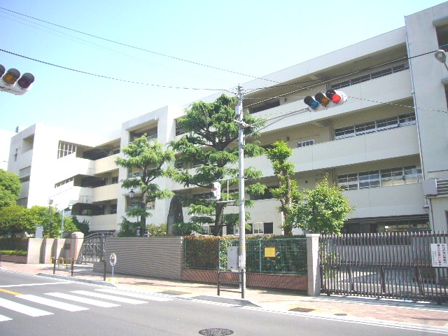 Primary school. 445m to Toyotsu first elementary school (elementary school)